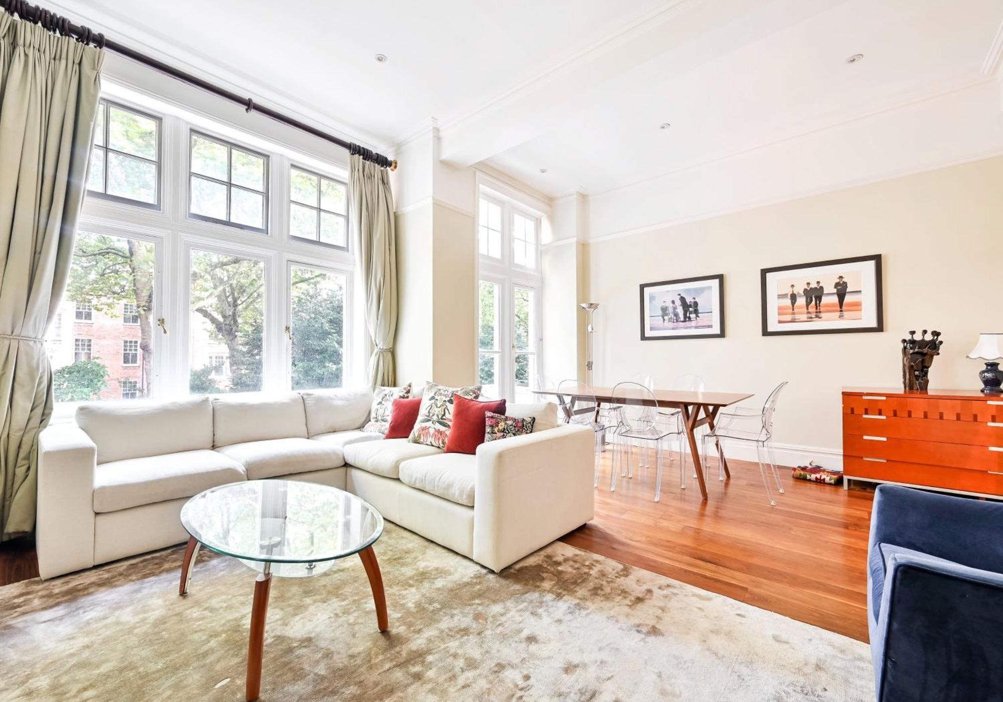 Bright 2 Bedroom In South Kensington Appartamento